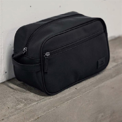 Markberg recycled Indy Weekendväska och Simon Toiletry Bag - Rek. pris kr. 1.898,-